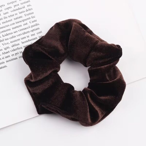 Noma Velvet Scrunchie (Brown)