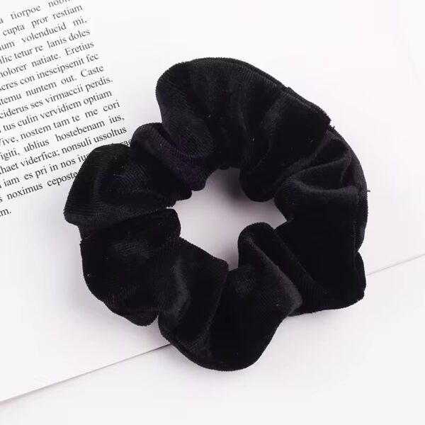 Noma Velvet Scrunchie (Black)