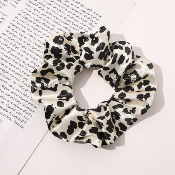 Zuma Scrunchie